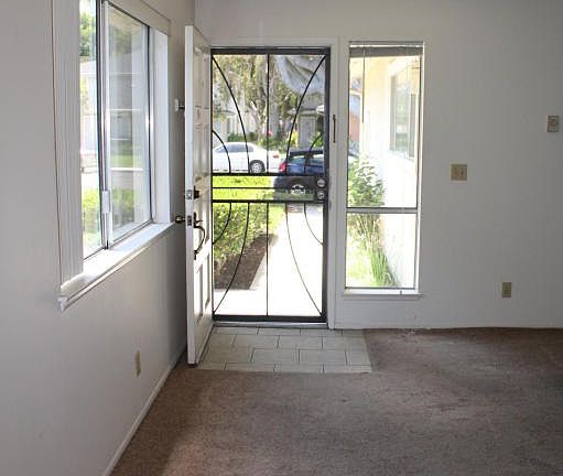 4th image of 2570 N Yardarm Ave