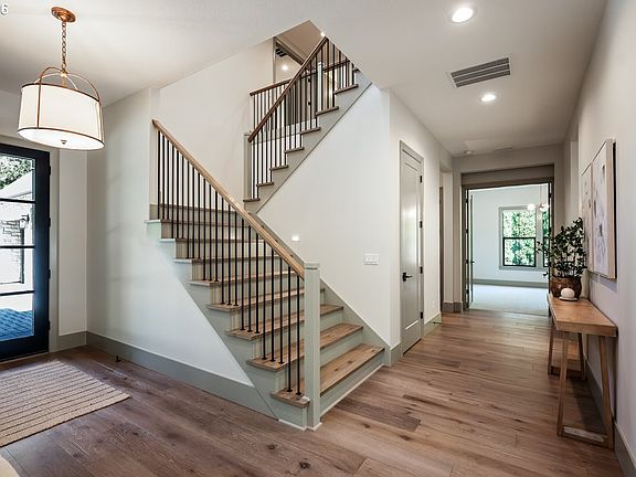 3rd image of 964 Country Commons Ln