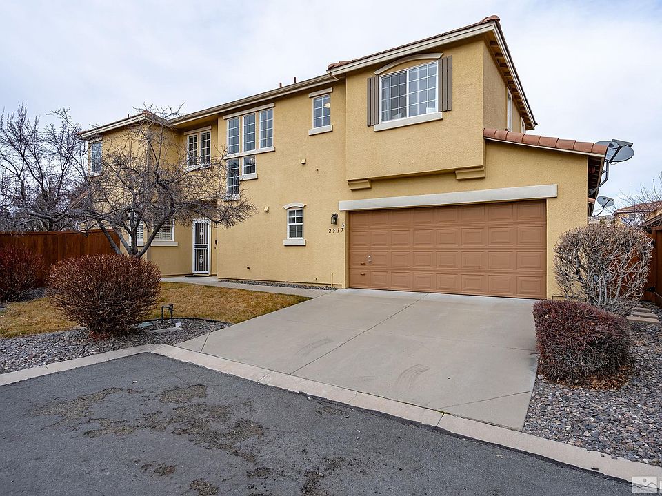 1st image of 2537 Napoli Dr
