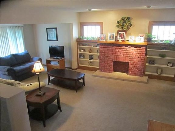 4th image of 51 Homer Ave
