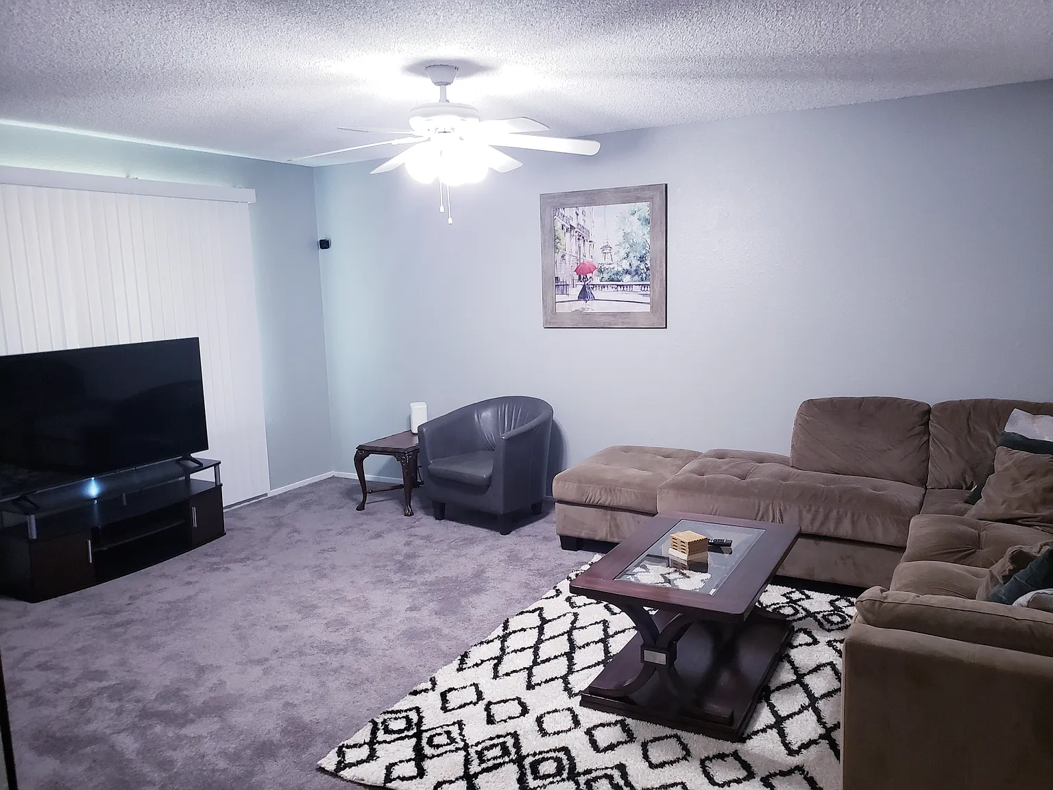 1057 Mirror Lake Dr #3 photo 1