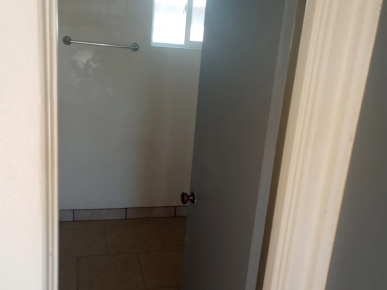 Studio, 350 sqft, $750 — Photo 4