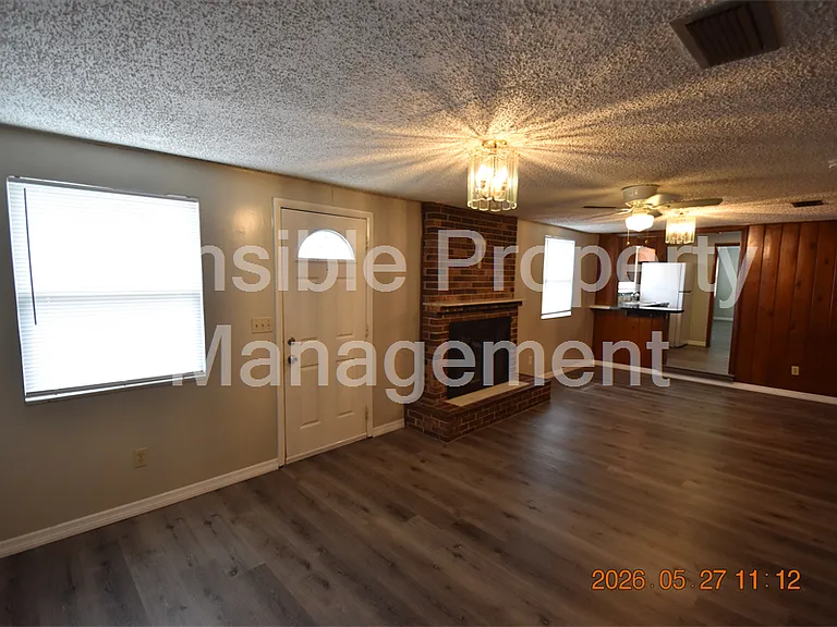 2700 26th St N — Photo 3