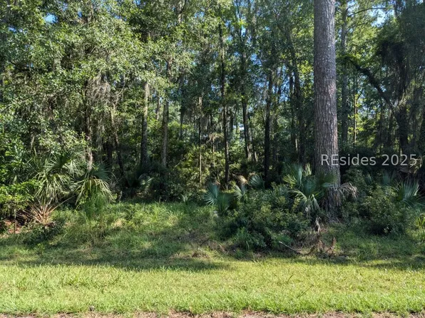282 Oakridge Ln, Daufuskie Island, SC 29915
