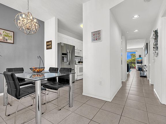 3rd image of 7735 Yardley Drive #305