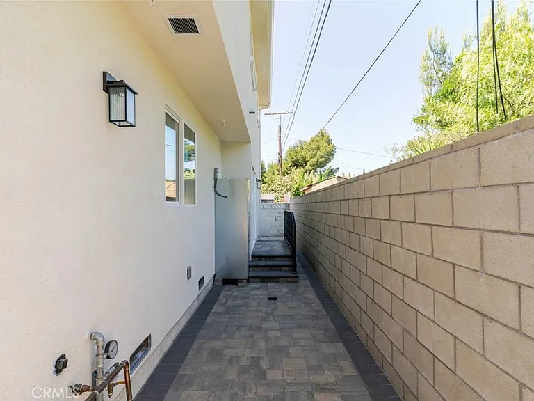 11969 Redbank St — Photo 24