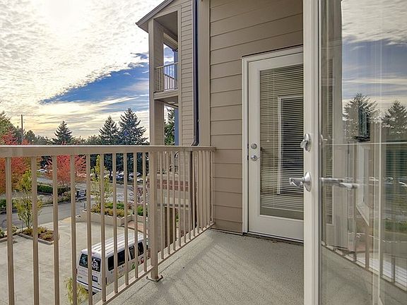 5th image of 2222 152nd Ave NE Ph 05