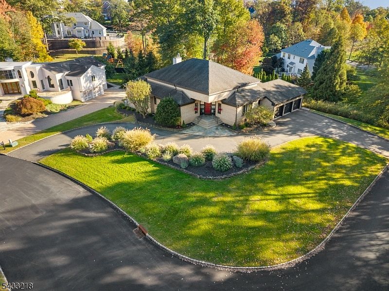 1st image of 1 Timber Rock Court