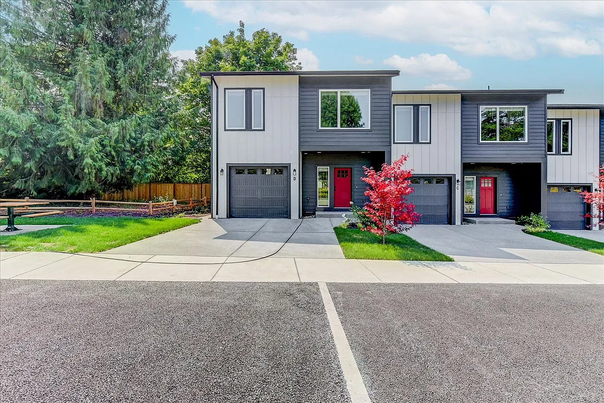 4 bed, 2.5 bath, 1815 sqft, $3,050 — Photo 1