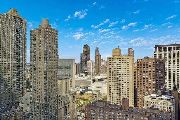 Rented by Corcoran | media 28