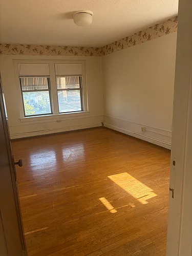 1709 Shields Ave #6 Photo 1