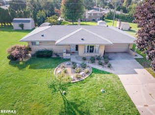 37511 Maas Dr, Sterling Heights, MI 48312