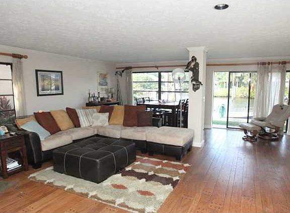 4th image of 4193 SE Saint Lucie Blvd