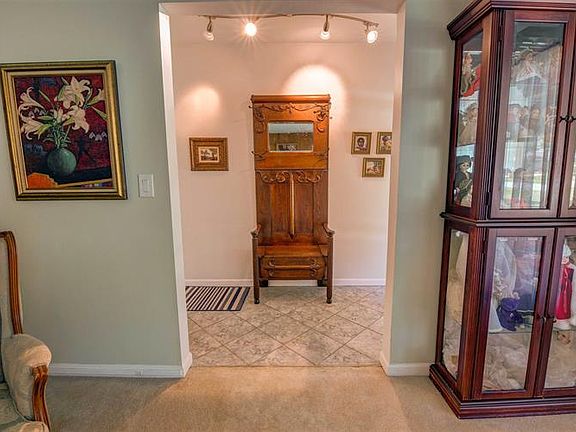 4th image of 3605 Hays Ct