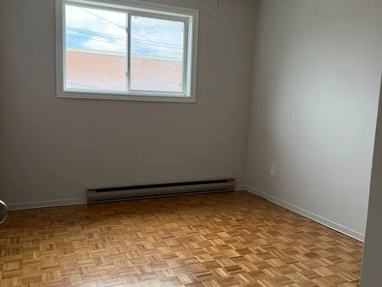 73 Albert St #8 — Photo 8