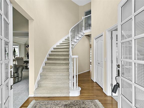 4th image of 6404 84th Avenue Ct W