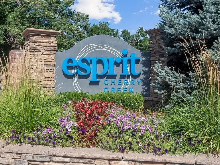 Esprit Cherry Creek — Photo 29