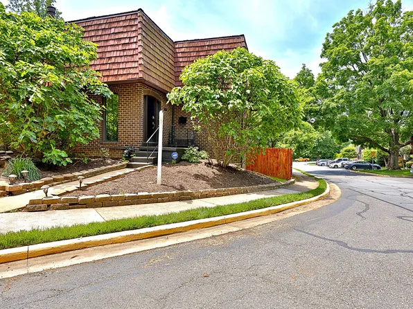 4912 Herkimer St, Annandale, VA 22003