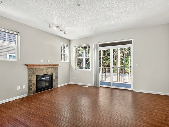 5th image of 10579 NE Cedar Falls Loop