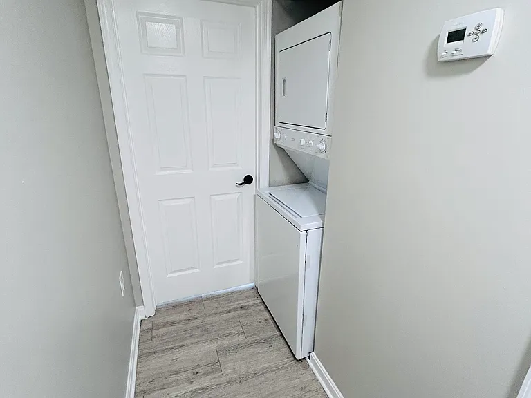 Parkside Manor — Photo 8