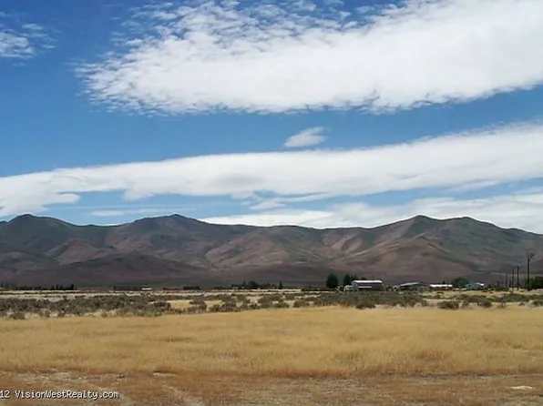 5680 Paradise Ranchos Dr, Winnemucca, NV 89445