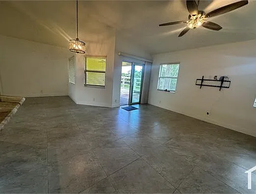 4 bed, 2449 sqft, $5,500 — Photo 3