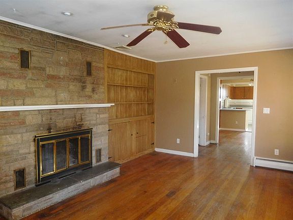 2nd image of 39 Dogwood Trl