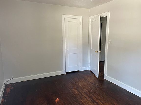 4th image of 717 Garden Dr