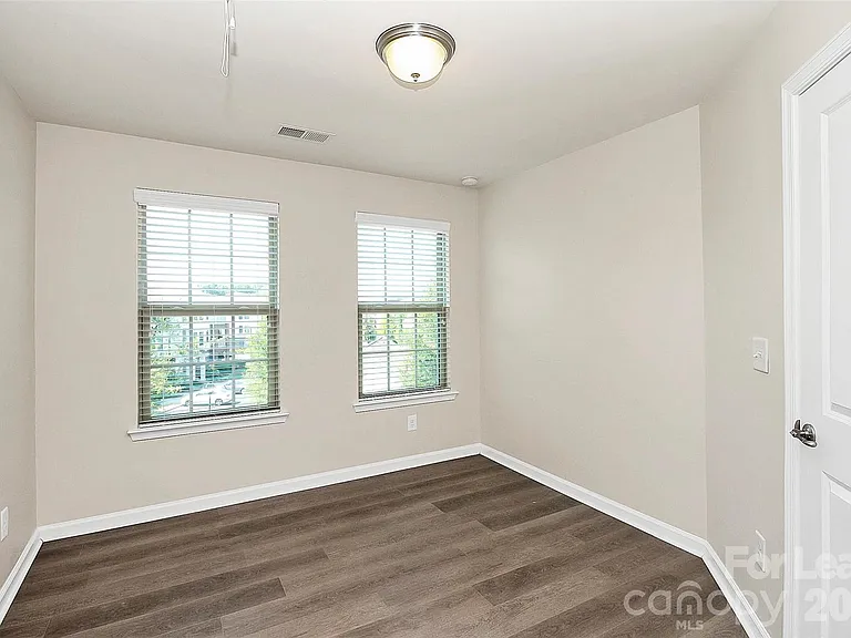 2128 Arbor Loop Dr — Photo 19