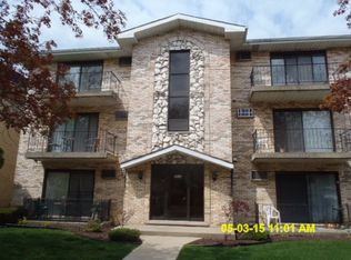 8844 Mobile Ave APT 307, Oak Lawn, IL 60453