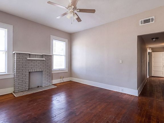 3rd image of 628 Olive St