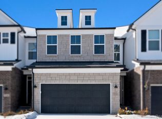 5575 E Spaniel Dr, Ann Arbor, MI 48108