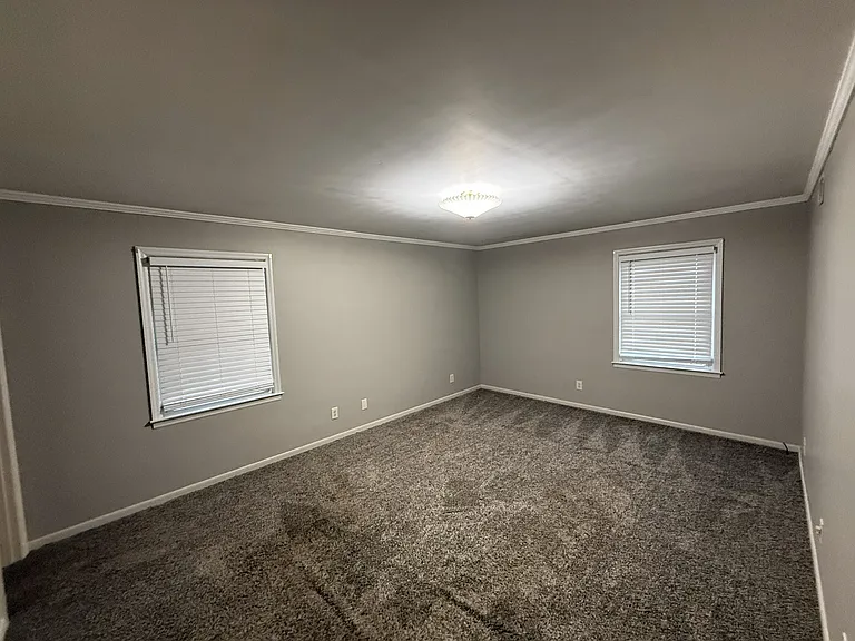 2426 E Blackstock Rd — Photo 17