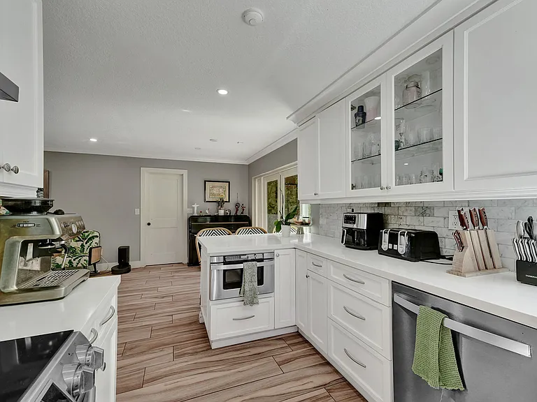9025 SW 186th Ter — Photo 9