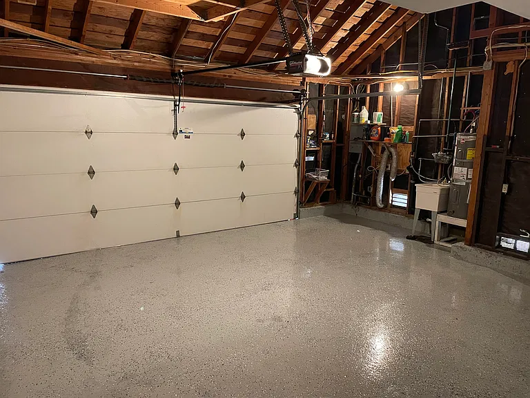 2 Car Garage with Washer/Dryer