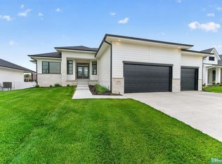 20982 Polk St, Elkhorn, NE 68022