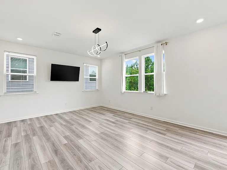 1513 Underbrush Dr — Photo 14