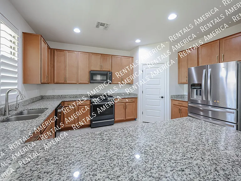 13487 N 174th Ave — Photo 13