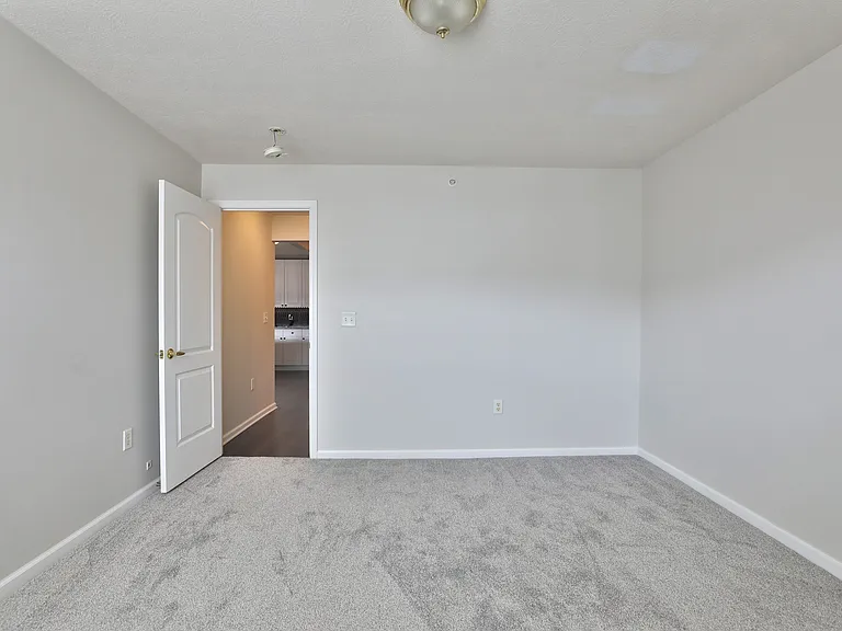763 Hidden Springs Dr — Photo 22