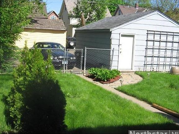 4th image of 1328 Oliver Ave N