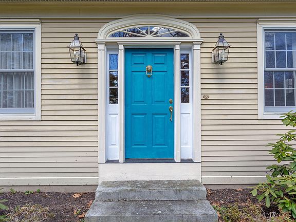 4th image of 183 Middle Bay Rd