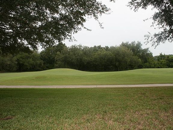 4th image of 24536 Madewood Ave