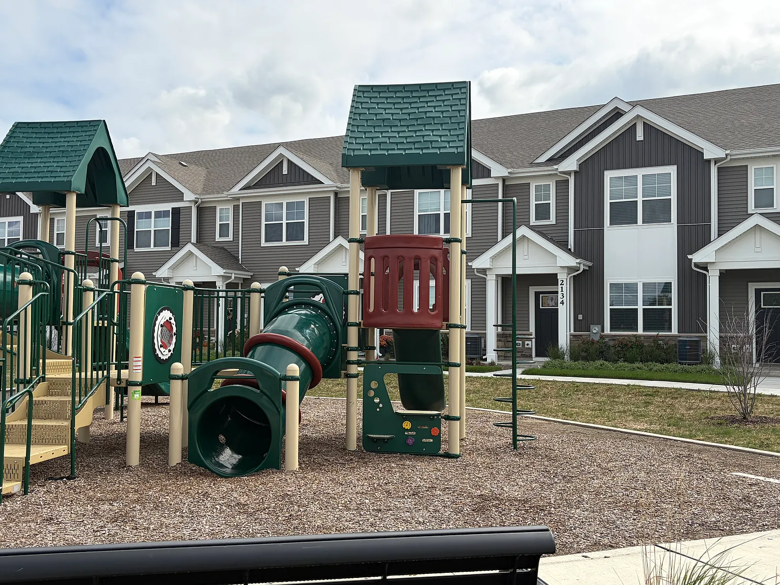3 bed, 2.5 bath, 1543 sqft, $2,800 — Photo 4