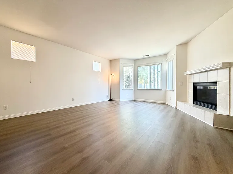 9489 Cedar Glen Ct — Photo 22