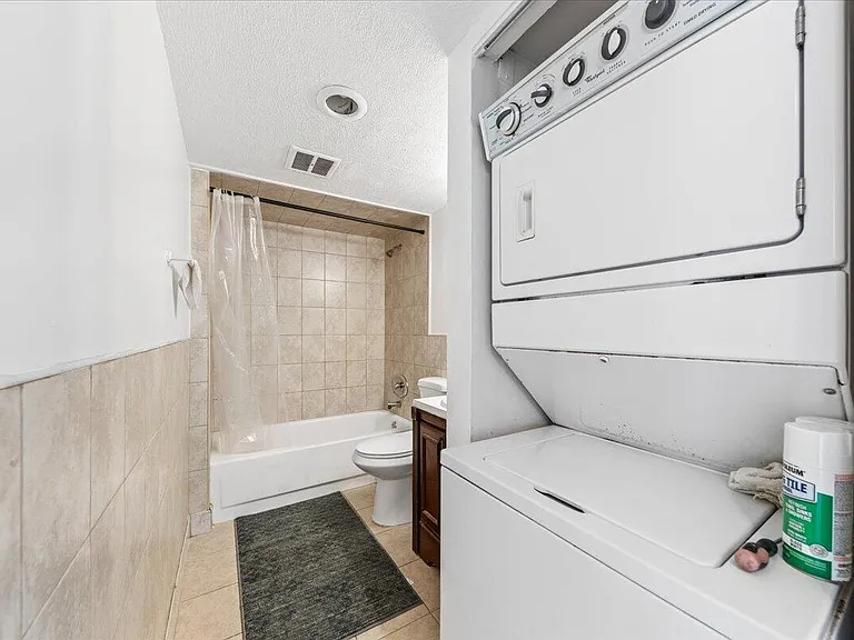4156 Inverrary Dr — Photo 13
