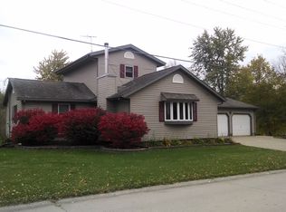 215 N Boland Ave, North English, IA 52316