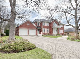 110 Whiteacres Dr, London, ON N6G 4E7