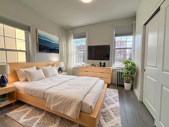 3rd image of 20-60 45th St #1