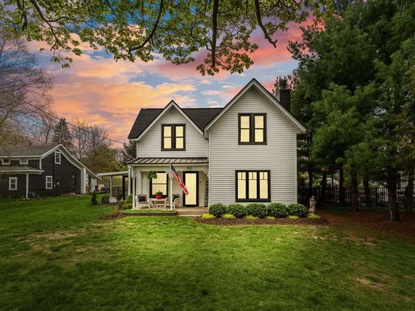 156 S Union St, Douglas, MI 49406