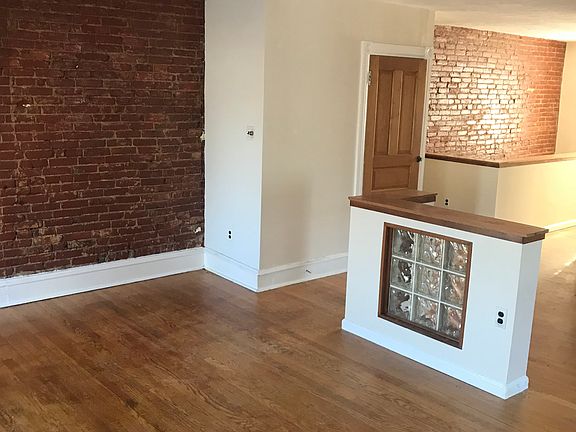 4th image of 1502 Delaware Ave